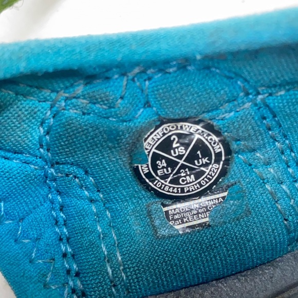 Keen Newport Retro Kids Sandals with Velcro Straps Size 2 - Picture 6 of 6